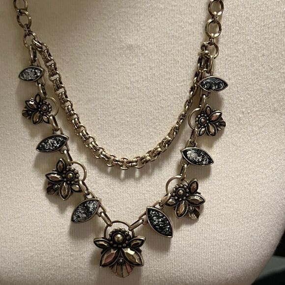 Elegant Gold and Black Floral Necklace #PDNK2 - Picture 2 of 7